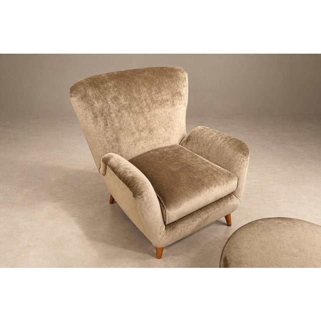 Brazilian Modern Armchair and Ottoman in Hardwood and Taupe Chenille by Carlo Hauner, Brazil, 1950s — Lot 353 For Sale - Image 13 of 18