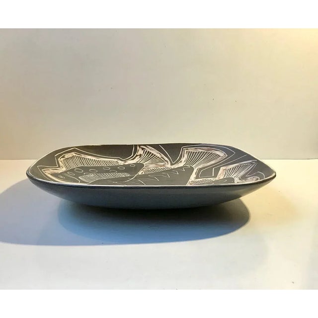 1960s Danish Modernist Ceramic Centerpiece Bowl by Eva & Johannes Andersen, 1960s For Sale - Image 5 of 9
