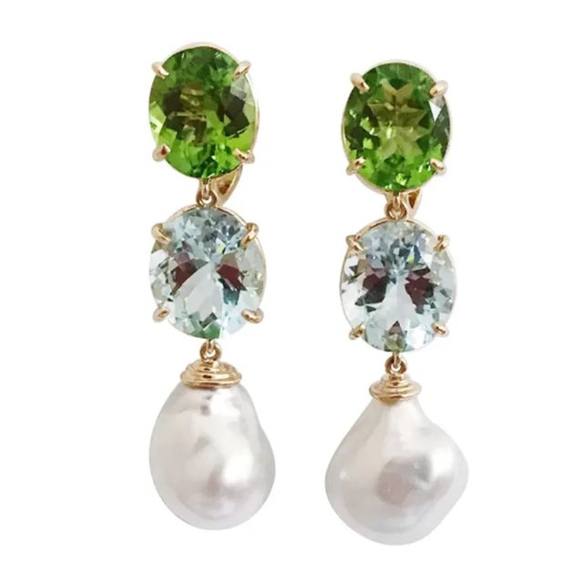 Christina Addison 18kt Yellow Gold Elegant Three Stone Drop Earrings With Faceted Oval Amethyst and Blue Topaz and Citrine. For Sale - Image 11 of 12