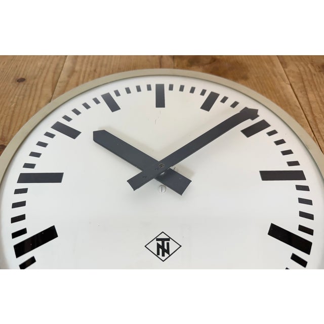 Vintage Industrial Wall Clock from TN, 1960s For Sale - Image 9 of 16