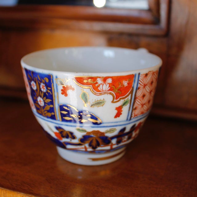 Chamberlains Worcester “Rock & Tree” Pattern Porcelain Tea Cup & Saucer For Sale - Image 13 of 18