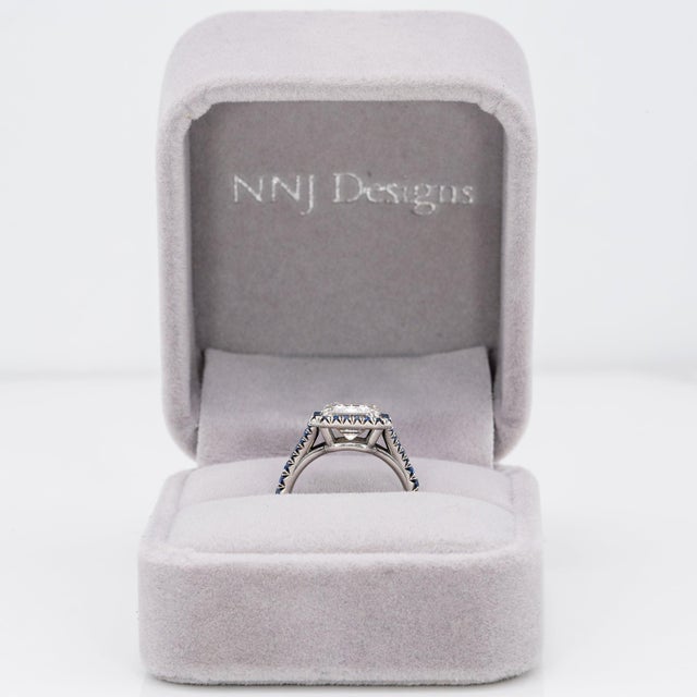 3.65ct Lab Grown Diamond Estate Ring With Blue Sapphire Accents: Platinum, Size 4.5 For Sale - Image 4 of 10