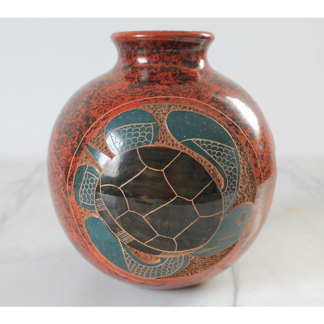Contemporary Folk Art Nicaraguan Artisan Pottery Vase W/ Turtle Motif For Sale - Image 3 of 11