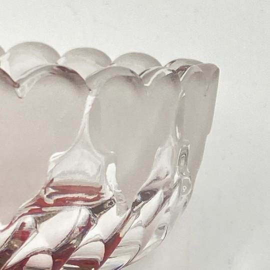 Hofbauer "Byrdes" Ruby Crystal Heart Trinket Box With Lid (Vintage 1970’s-1990’s, Original Foil Label) For Sale - Image 12 of 17