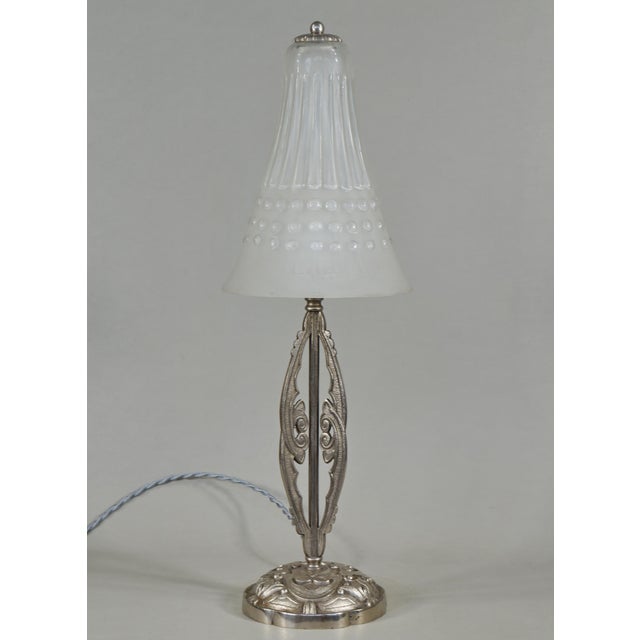 Muller Frères 1920s French Art Deco Muller Freres Frosted Glass & Nickeled Bronze Table Lamp For Sale - Image 4 of 12