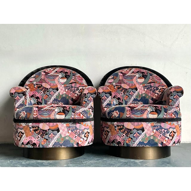 Vintage Postmodern Martin Barttrud Printed Swivel Chairs - A Pair For Sale In West Palm - Image 6 of 11