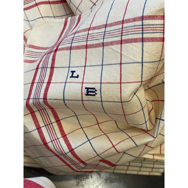 French Kitchen Table Towels in Linen Canvas with Embroidery, 1920s, Set of 82 For Sale - Image 16 of 18