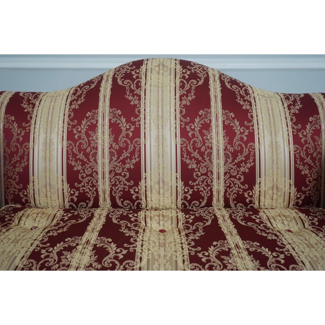 Kittinger Kittinger Colonial Williamsburg Wa - 1055 Mahogany Camelback Sofa Loveseat For Sale - Image 4 of 18