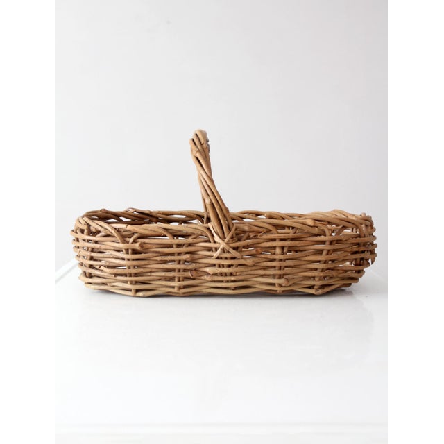 Farmhouse Vintage Woven Gathering Basket For Sale - Image 3 of 14