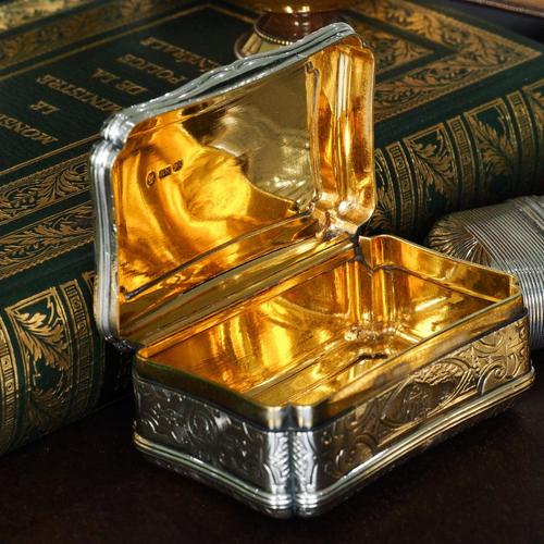 and Details We are delighted to offer this fabulous, large Victorian solid silver table snuff box made in Birmingham 1854,...