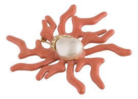 Example of Oscar de la Renta Jewelry and Accessories