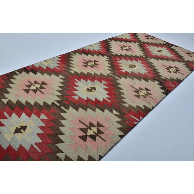 1960s 1960s Morocco Decor Oushak Vintage Kilim Runner For Sale - Image 5 of 11