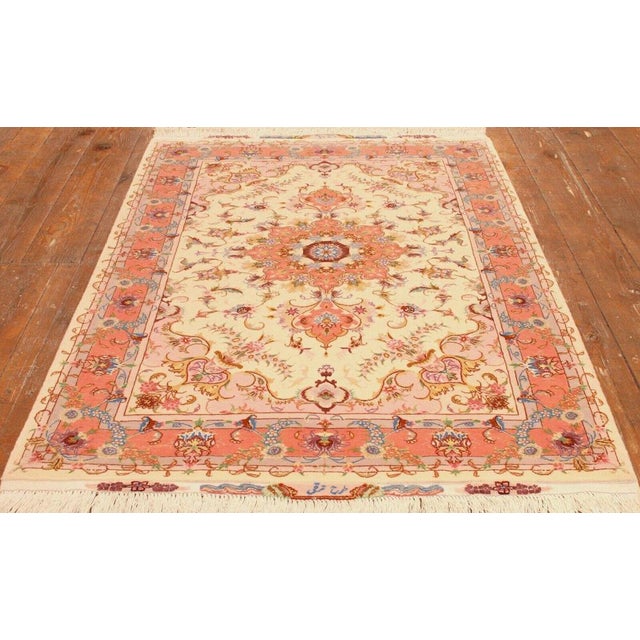 Textile Middle Eastern Rug in Wool For Sale - Image 7 of 9