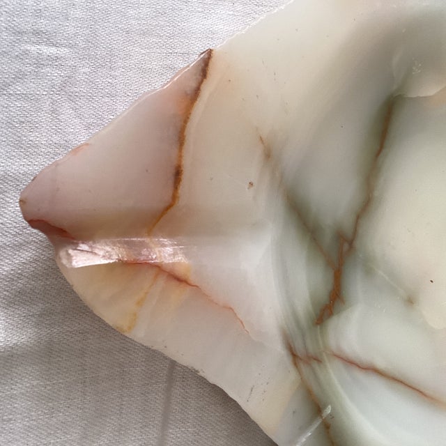 Stone Large Multicolor Free Form Ashtray or Vide Poche in Onyx Italy, Circa 1960s For Sale - Image 7 of 12