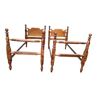 Mid 19th Century Pair of Antique Single Size 4 Poster Beds For Sale
