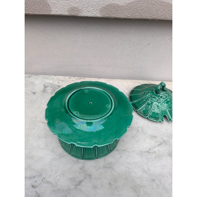 19th Century French Green Grapes Majolica Tureen Sarreguemines For Sale In Austin - Image 6 of 6