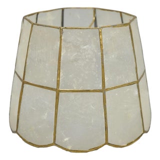 Vintage Italian Hollywood Regency Capiz Shell Gold 7.25 Round Clip on Lamp Shade For Sale