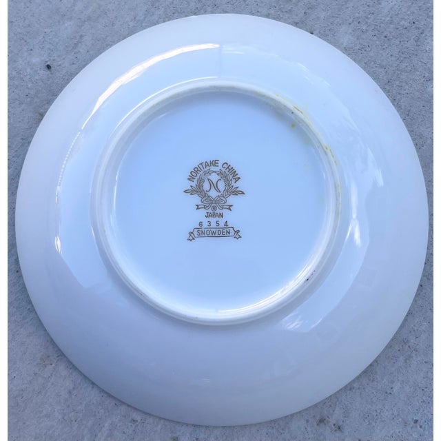 Vintage Plate Wall Haviland Limoges, Floral & White Porcelain - Set of 11 For Sale - Image 12 of 15