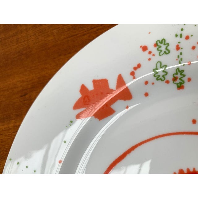 Vintage Postmodern Porcelain Plate with Subvention Decor by René Fehr for Lengsfeld Porzellan, 1990s For Sale - Image 4 of 14
