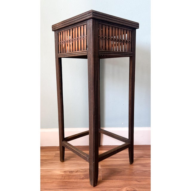 Wood Mid-20th C. Asian Bamboo Pedestal Plant Stand – Chinoiserie / British Colonial For Sale - Image 7 of 9