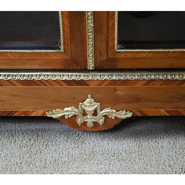 Late 19th Century Napoleon III Marquetry Display Cabinet For Sale - Image 11 of 18