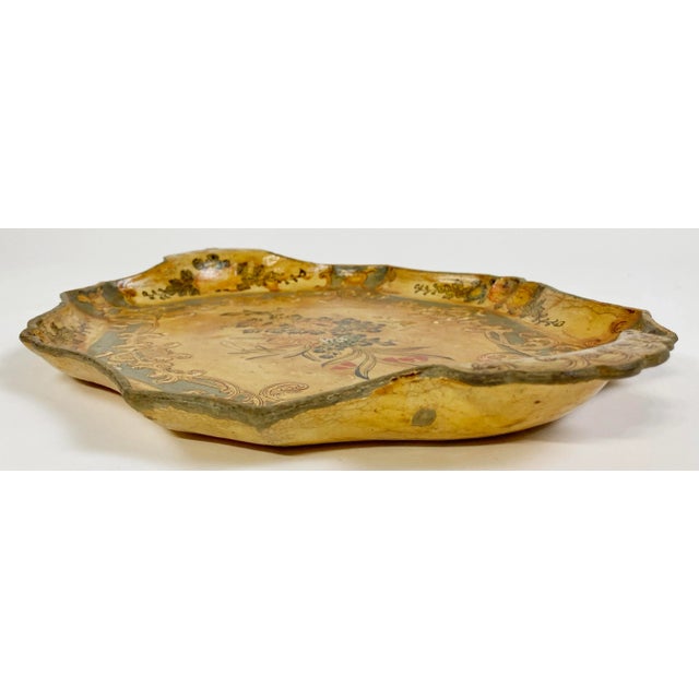 Early 20th Century Vintage Hand-Painted Japanese Floral Paper Mache Tray For Sale - Image 5 of 9