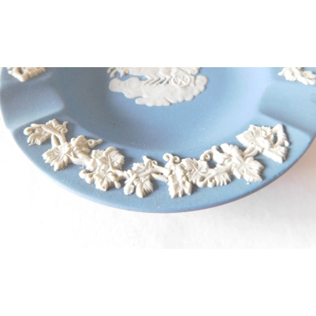 Ceramic Wedgwood Jasperware Blue Round Ashtray, Mid Century, Made in England For Sale - Image 7 of 9