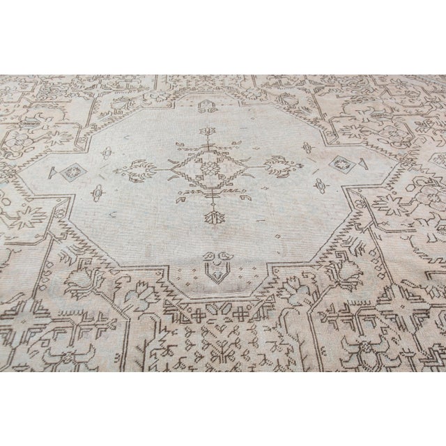 Oversized Vintage Persian Tabriz Rug – Grand Medallion in Earth-Toned Harmony -9' 9'' X 12' 2'' For Sale - Image 9 of 13