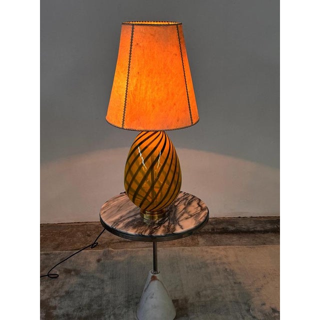 Metal Capri Spirale Table Lamp in Brass and Fabric by Jonathan Amar Studio For Sale - Image 7 of 8