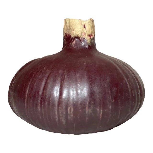 Vintage 95' Handmade Patricia Garrett Figural Vegetable Red Onion Pottery Vase For Sale