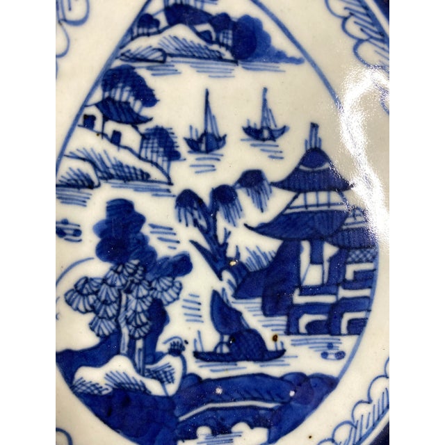 Early 19th Century Circa 1820 Chinese Export Blue Canton Leaf Dish For Sale - Image 5 of 6