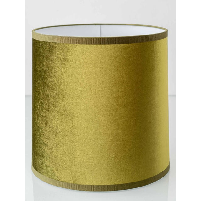 Dutch Delft Table Lamps with New Olive Velvet Drum Lampshades by Makkum, 1940s, Set of 2 For Sale - Image 13 of 17