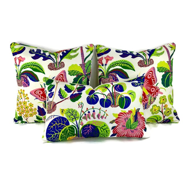 1940s Schumacher Exotic Butterfly in Sprint With Self-Welt Indoor/Outdoor Pillow Cover For Sale - Image 5 of 5