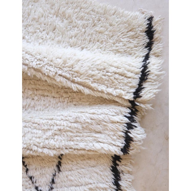 Marmoucha Moroccan Wool Rug - 7.2 X 5.2 Ft For Sale In Cleveland - Image 6 of 8