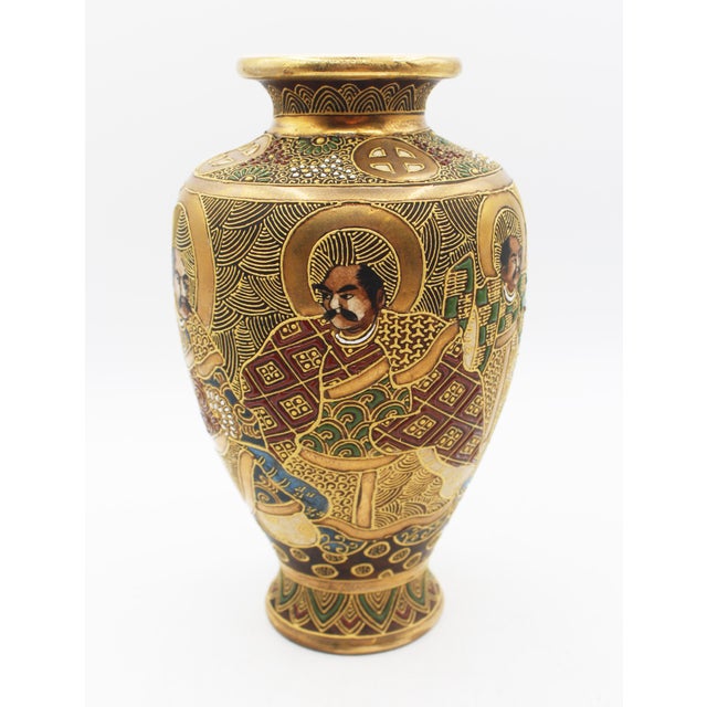 Circa 1900 Japanese Porcelain Rinzan Workshop Satsuma Vase For Sale In Raleigh - Image 6 of 13