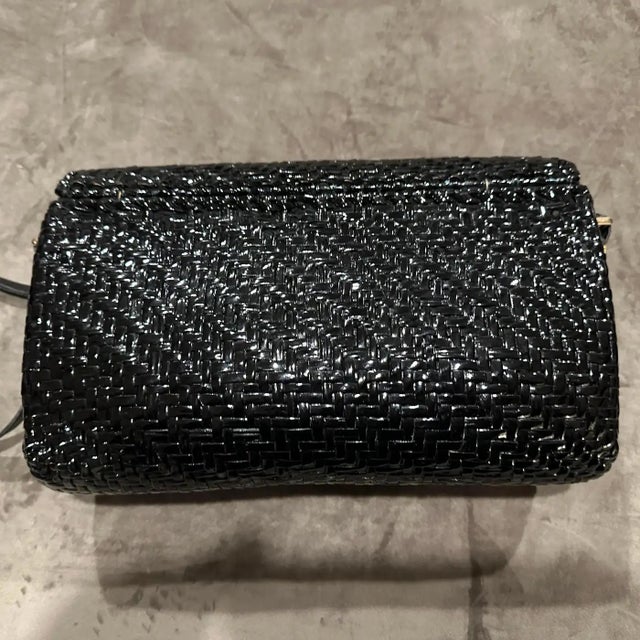 Wood 1960s French Riviera Style Glossy Black Wicker and Brass Italian Shoulder Bag For Sale - Image 7 of 12