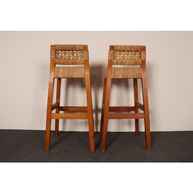 Pair of Vintage Mexican Modern Pine and Woven Palm Bar Stools by Muebles Austin For Sale In New York - Image 6 of 18