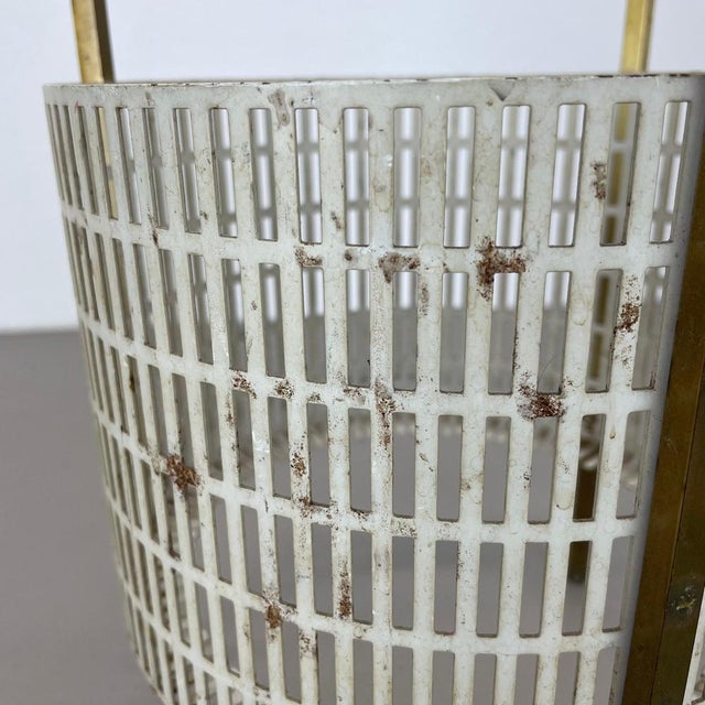 Mid-Century Hollywood Regency Brass Umbrella Stand in the style of Mathieu Matégot, France, 1950s For Sale - Image 6 of 18
