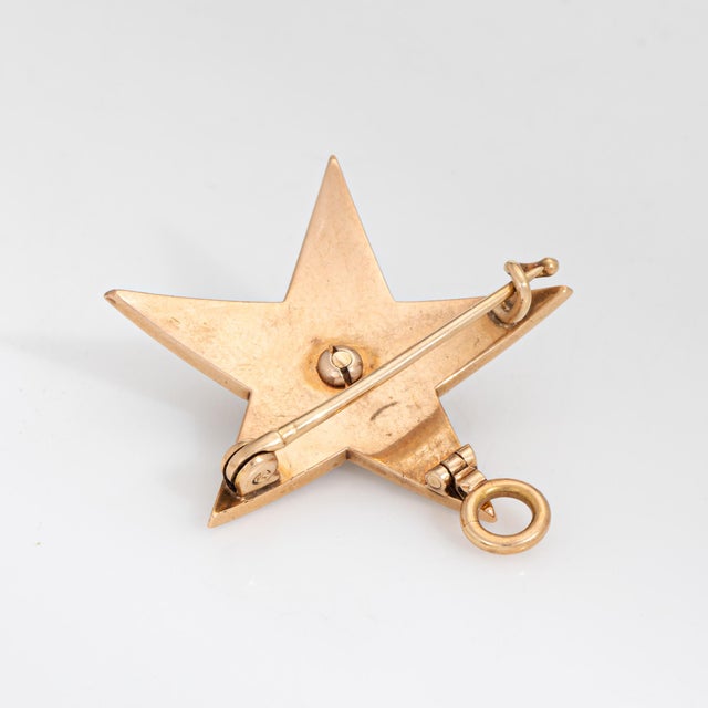 Victorian Distinct Antique Victorian Star Pendant (Circa 1880s to 1900s) Crafted in 14 Karat Rose Gold. For Sale - Image 3 of 3