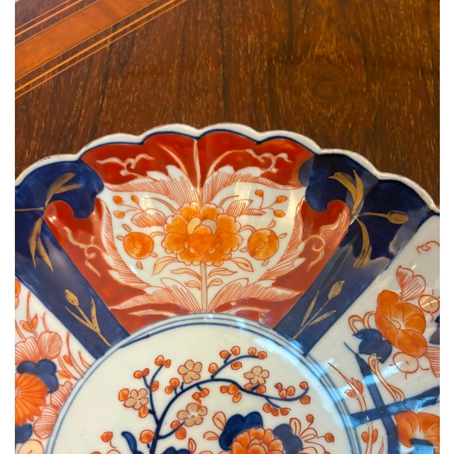 1900 - 1909 Antique Japanese Imari Porcelain Plates with Scalloped Edge, 1900, Set of 2 For Sale - Image 5 of 16
