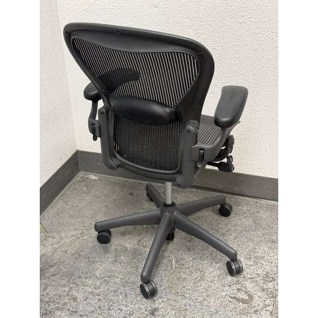 Black Herman Miller Aeron Office Chair, B For Sale - Image 8 of 12