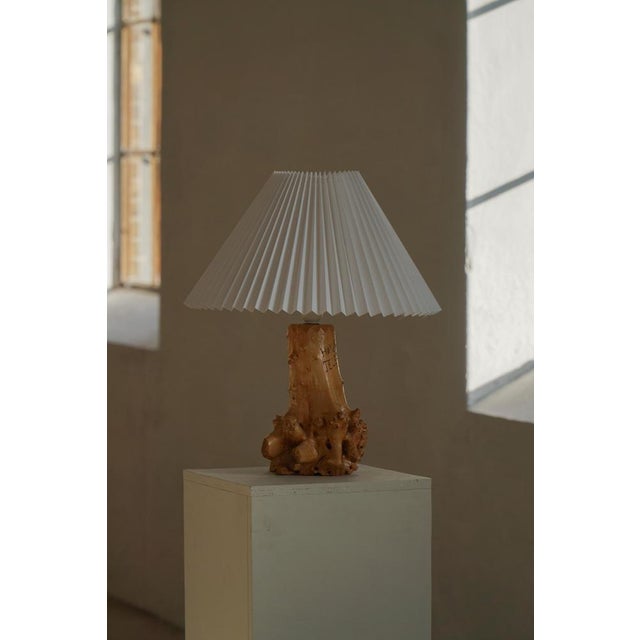 Scandinavian Modern Carved Wooden Table Lamp with Engraved Inscription, 1972 For Sale - Image 4 of 18