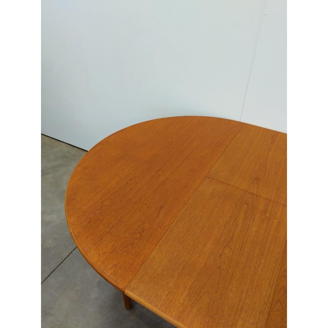 Wood Vintage Mid Century Modern Teak Extendable Dining Table For Sale - Image 7 of 10