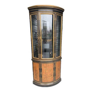 1980s Drexel 'Et Cetera' Chinoiserie Decorated Corner Display Cabinet For Sale