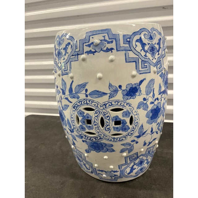Vintage Blue and White Chinoiserie Ceramic Garden Stool For Sale In Miami - Image 6 of 7