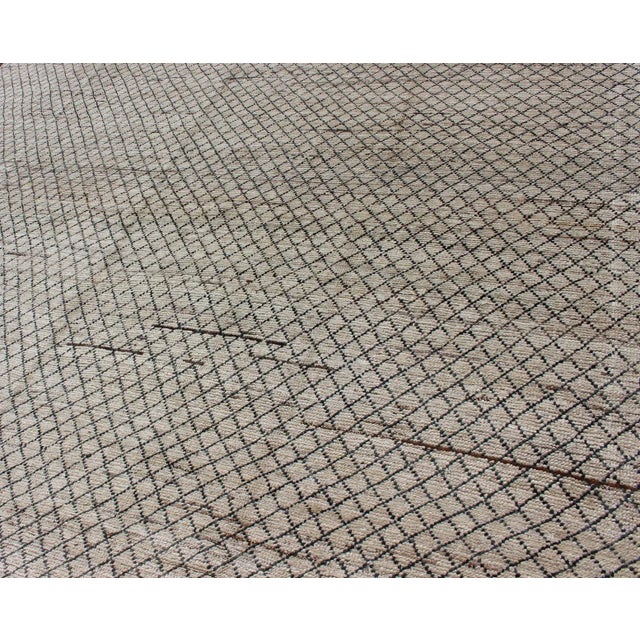 Keivan Woven Arts All-Over Modern Rug Subdued Design in Muted Tones For Sale - Image 4 of 12