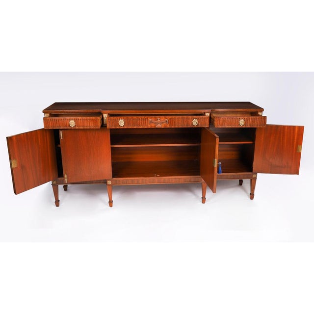 Vintage 20th Century Flame Mahogany Sideboard from Waring & Gillow For Sale - Image 14 of 18