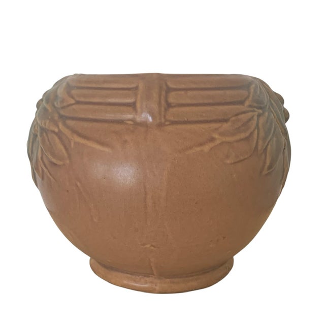 1930s 1930s Nelson McCoy Leaf and Berries Cache Pot For Sale - Image 5 of 5