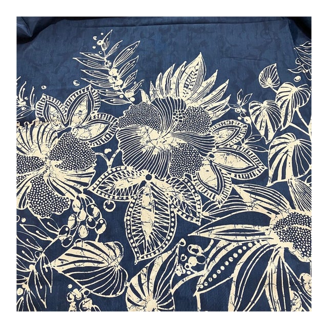 1990s Gallery Division of Couleur International Ltd. Blue & White Floral Border Fabric- 2½ Yards For Sale