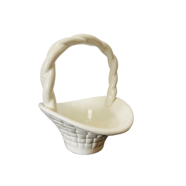 Mid-Century Modern Vintage White Ceramic Basket Weave Bowl With Twisted Handle – Mid-Century Woven Pottery Planter / Decorative Centerpiece For Sale - Image 3 of 10